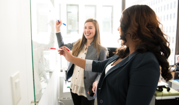 vrouwen-kantoor-plezier-werk